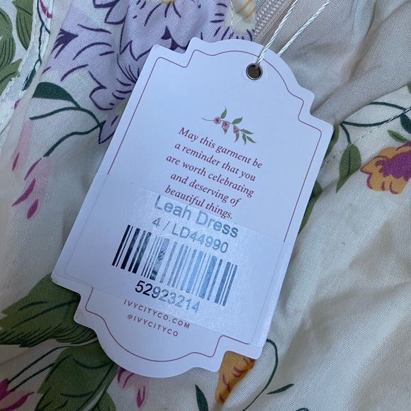 NWT Floral Print Dress - Picture 6 of 6